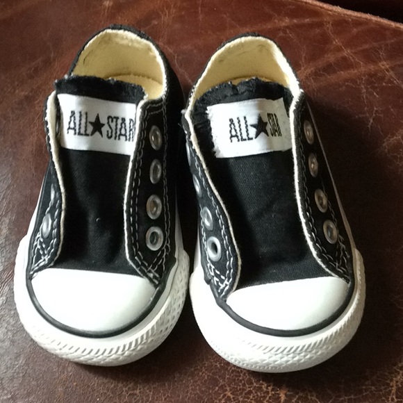 converse baby shoes size 2